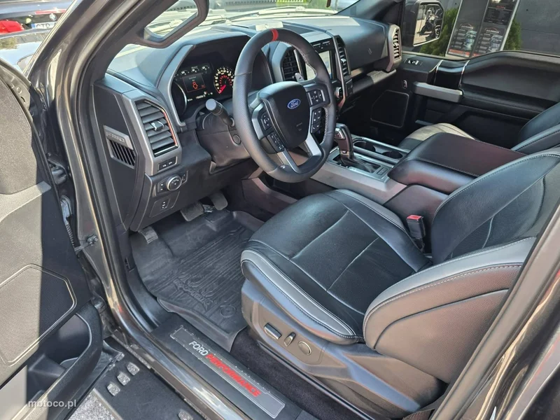 Ford F150 8