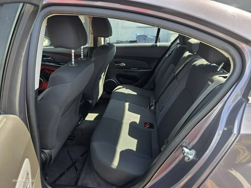 Chevrolet Cruze 22
