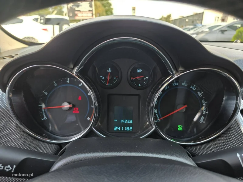 Chevrolet Cruze 9