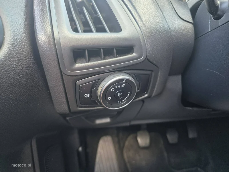 Ford Focus III 11