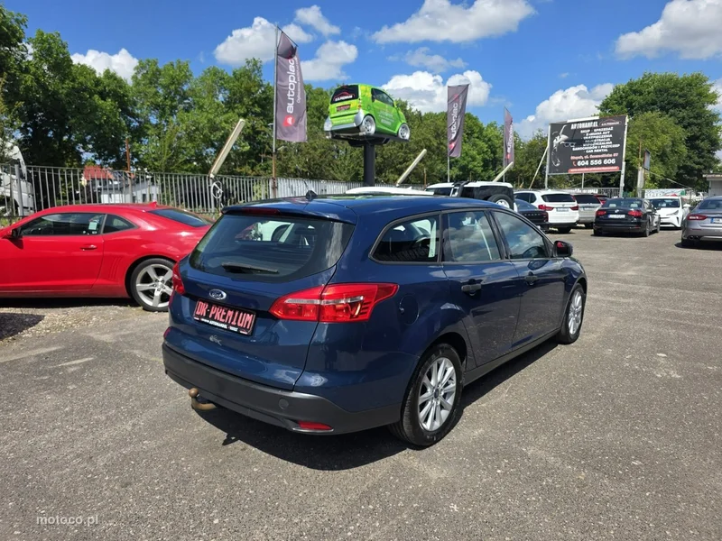 Ford Focus III 5