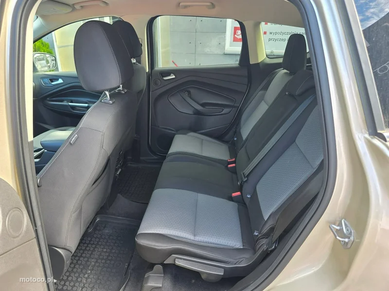 Ford Escape 32