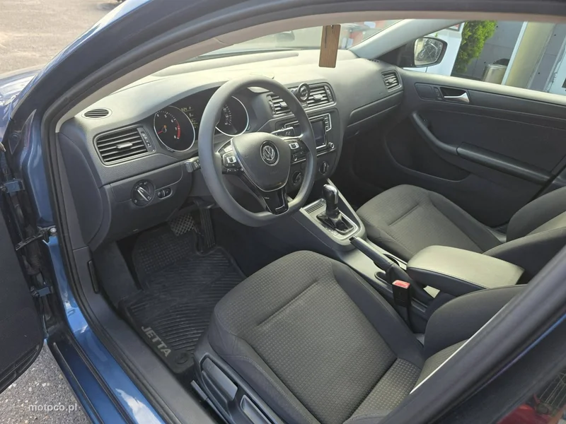 Volkswagen Jetta VI 7
