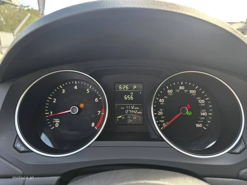 Volkswagen Jetta VI 9
