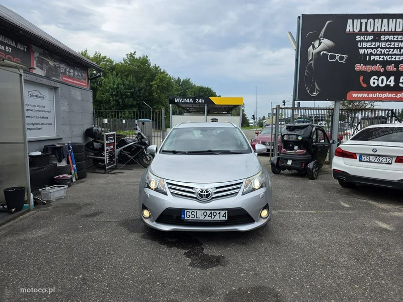 Toyota Avensis T27 2