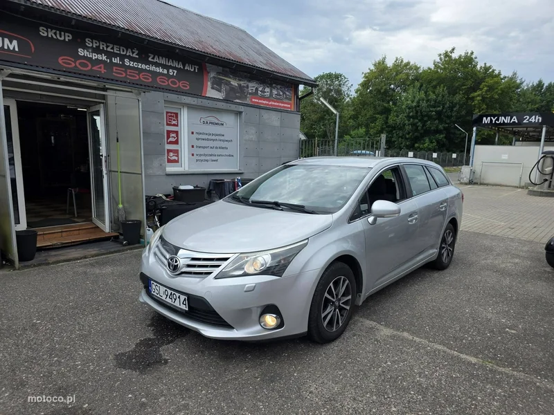 Toyota Avensis T27 3