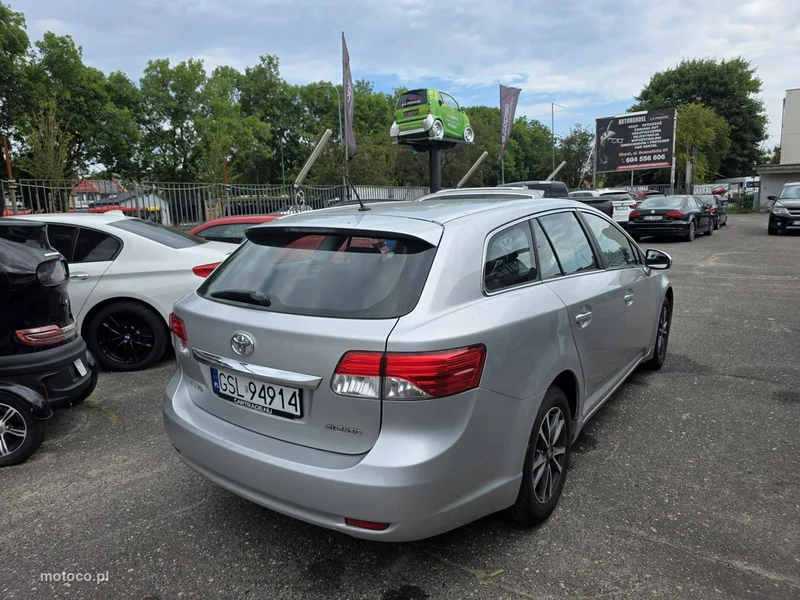 Toyota Avensis T27 5