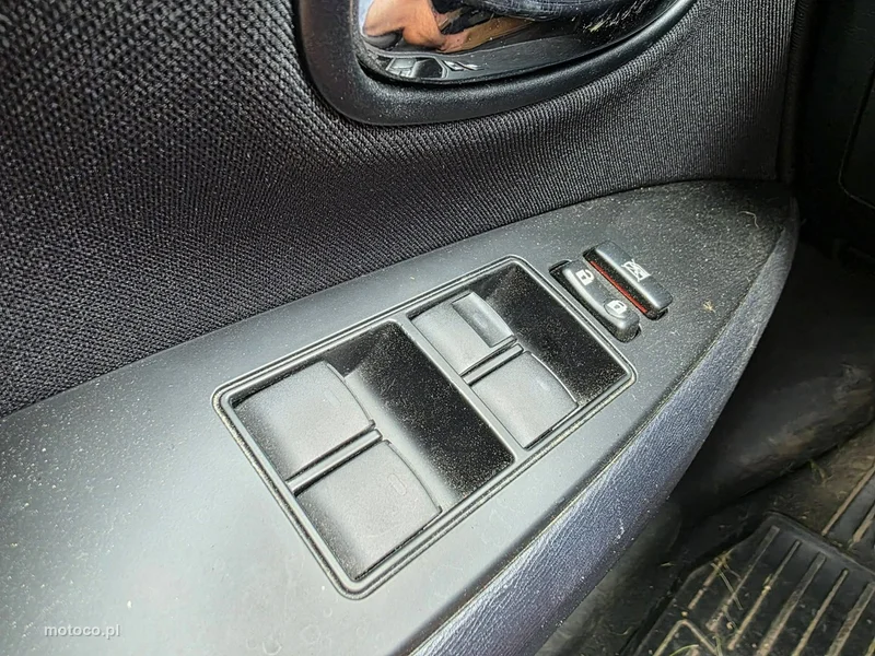 Toyota Avensis T27 10
