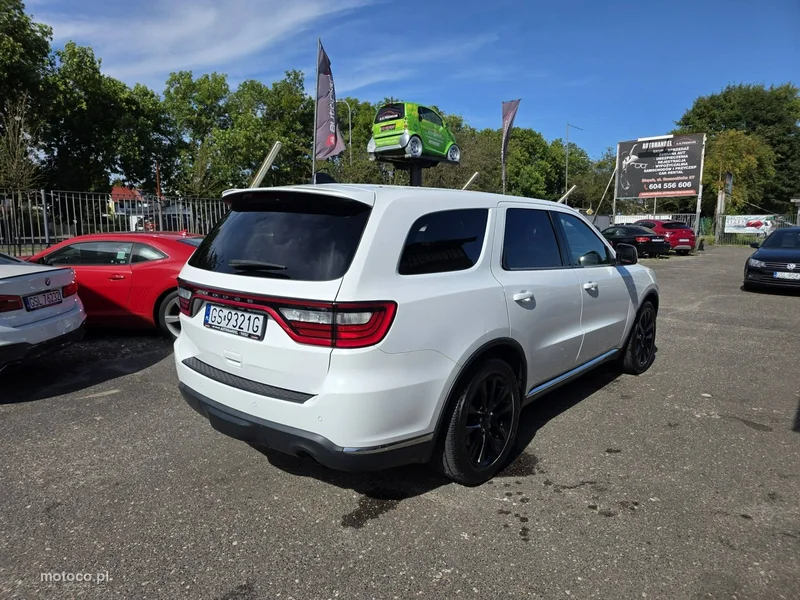 Dodge Durango 4