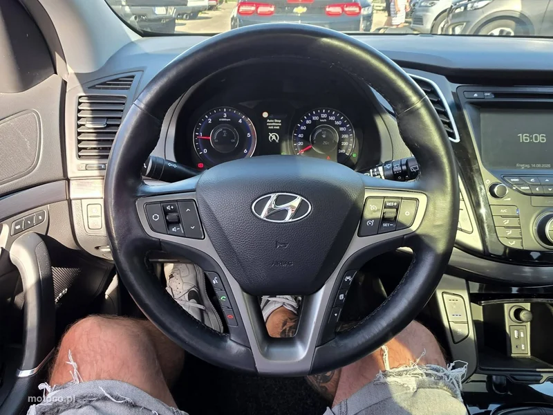 Hyundai i40 10