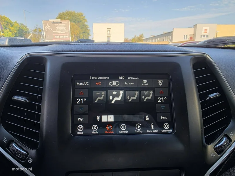 Jeep Cherokee 17