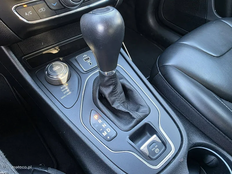 Jeep Cherokee 28