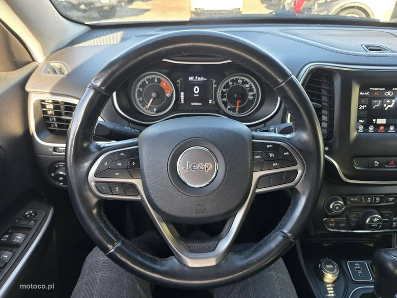 Jeep Cherokee 10