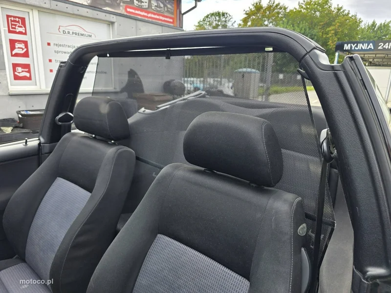 Volkswagen Golf Cabrio 11