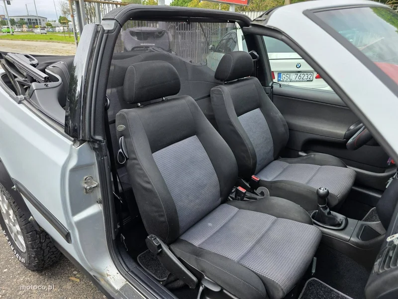 Volkswagen Golf Cabrio 22