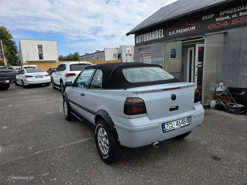 Volkswagen Golf Cabrio 9