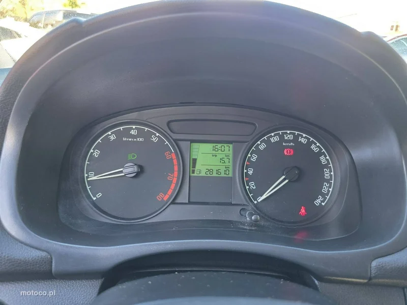 Skoda Fabia II 8