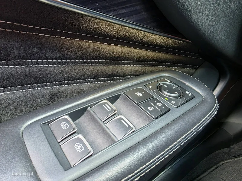 Lexus LS 11