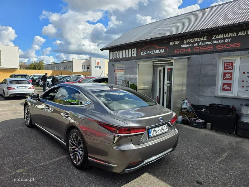 Lexus LS 5