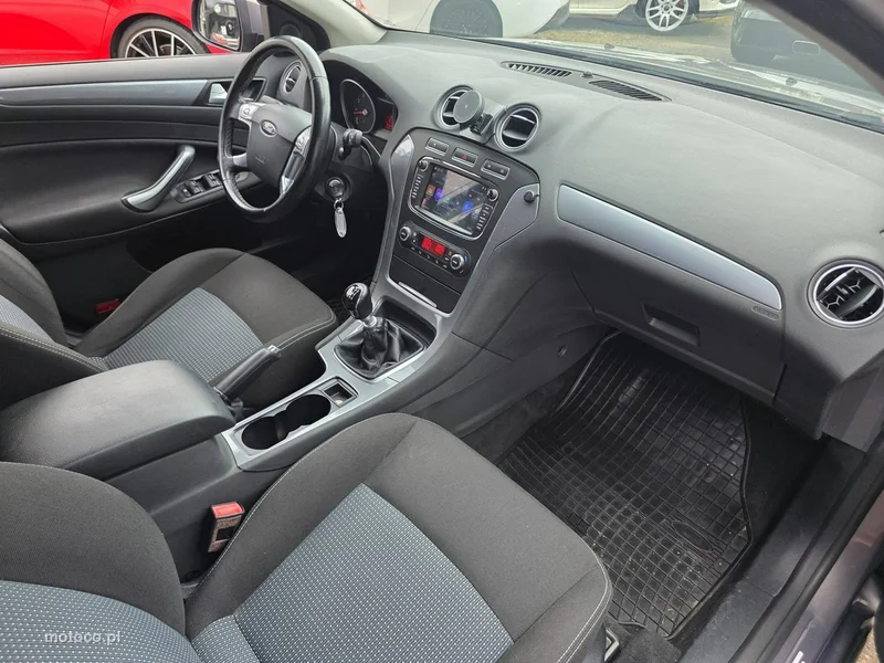 Ford Mondeo IV 22
