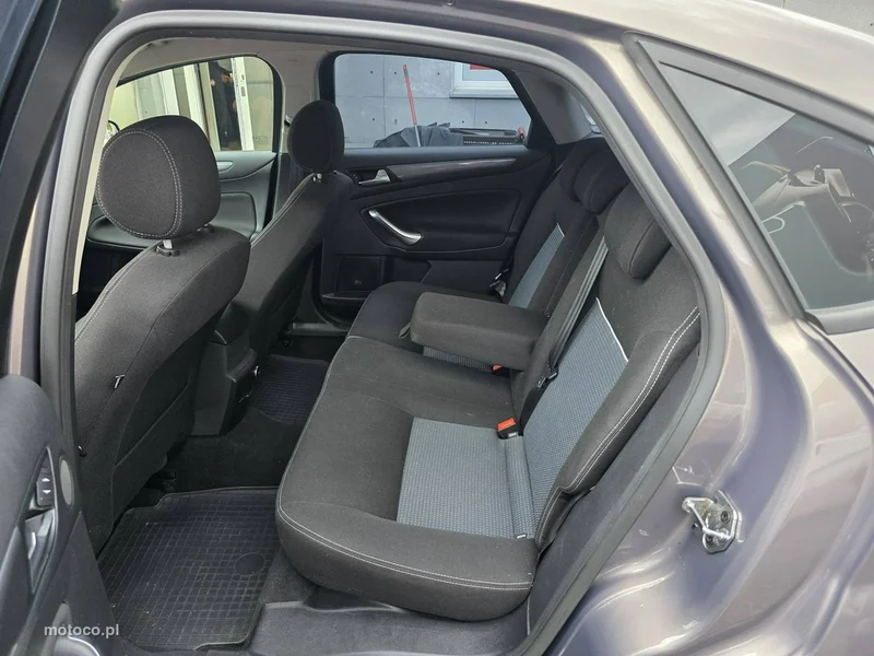 Ford Mondeo IV 25