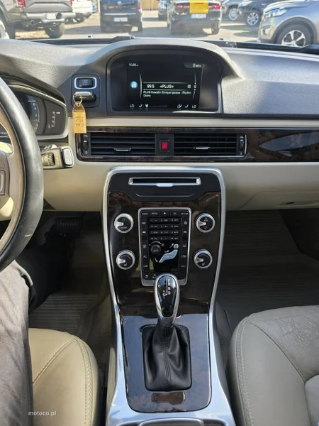 Volvo XC 70 14