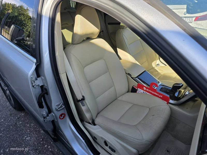 Volvo XC 70 25