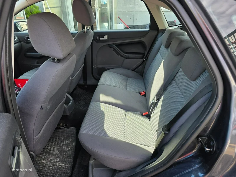Ford Focus II 21
