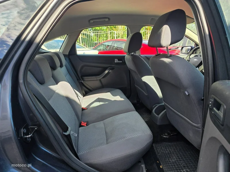 Ford Focus II 22