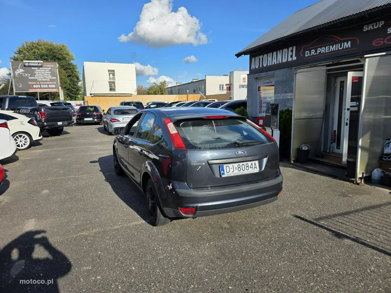 Ford Focus II 5