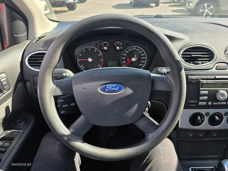 Ford Focus II 8