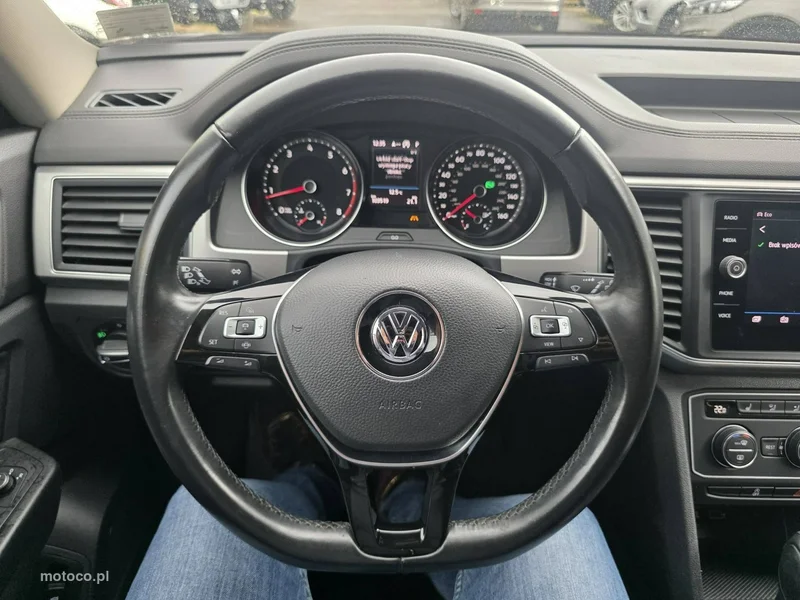 Volkswagen Atlas 8