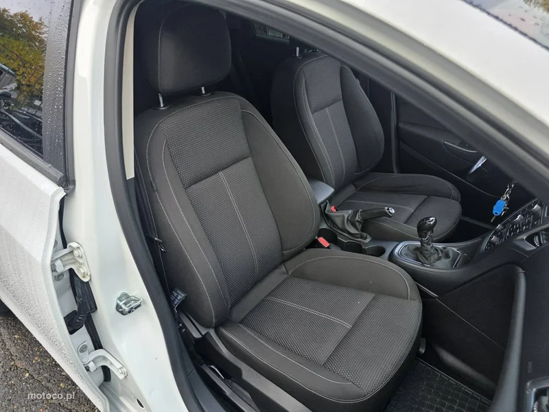 Opel Astra J 30