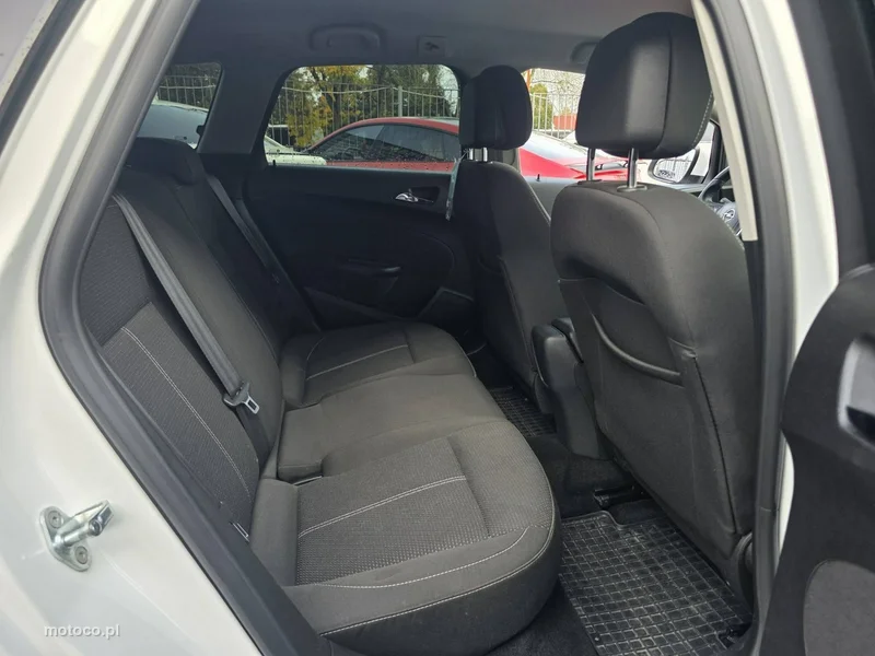 Opel Astra J 34