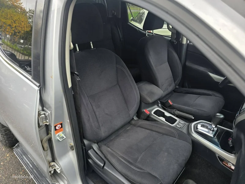 Nissan Navara 30