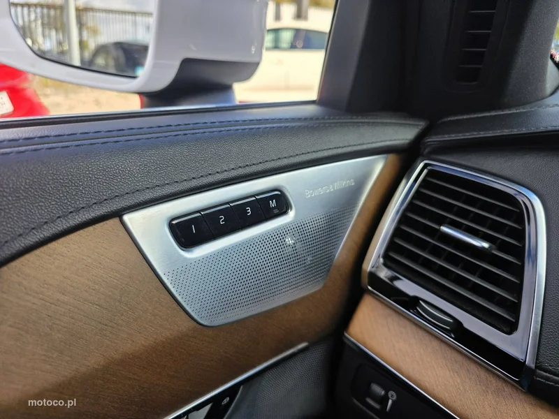 Volvo XC 90 13