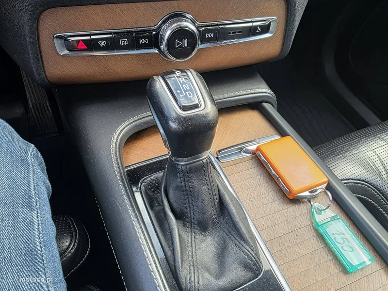 Volvo XC 90 27