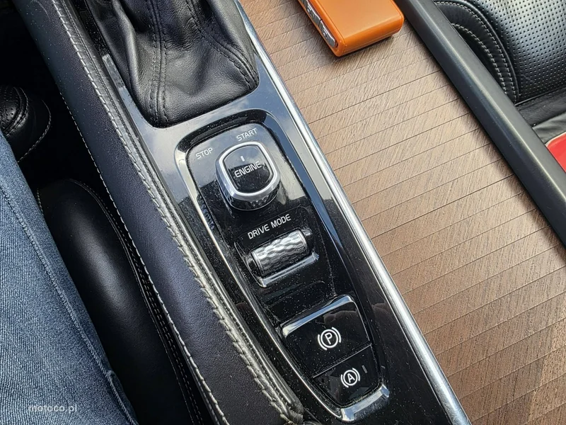 Volvo XC 90 28
