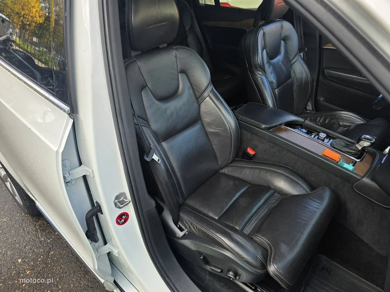 Volvo XC 90 31