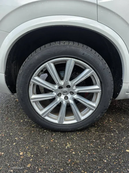 Volvo XC 90 41