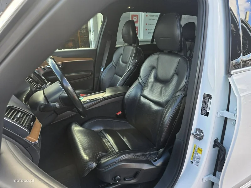 Volvo XC 90 7