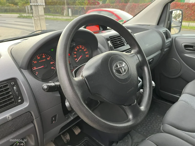 Toyota ProAce 13