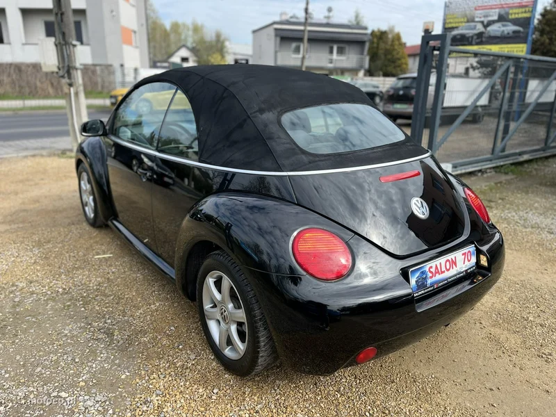 Volkswagen New Beetle 6