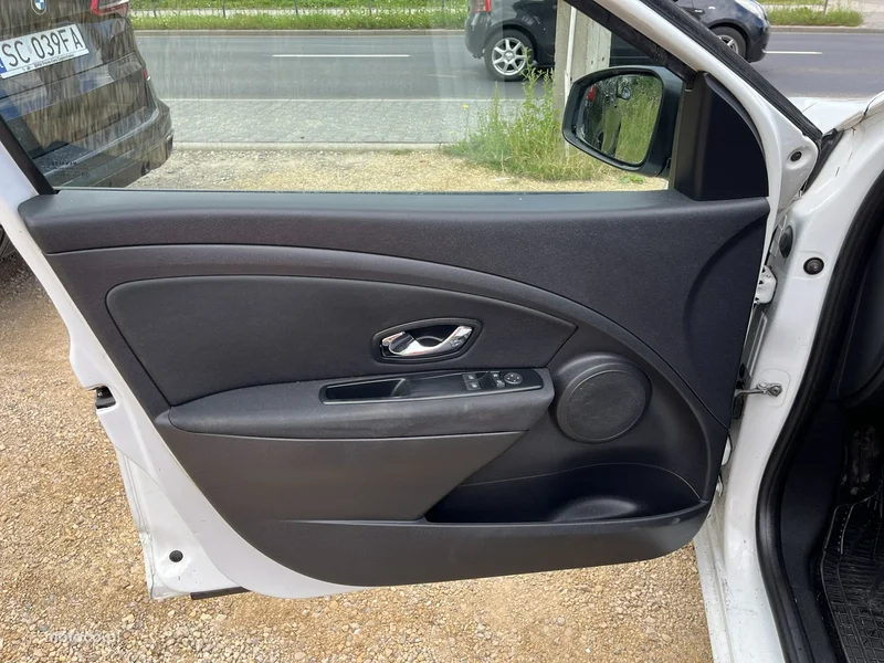 Renault Megane III 12