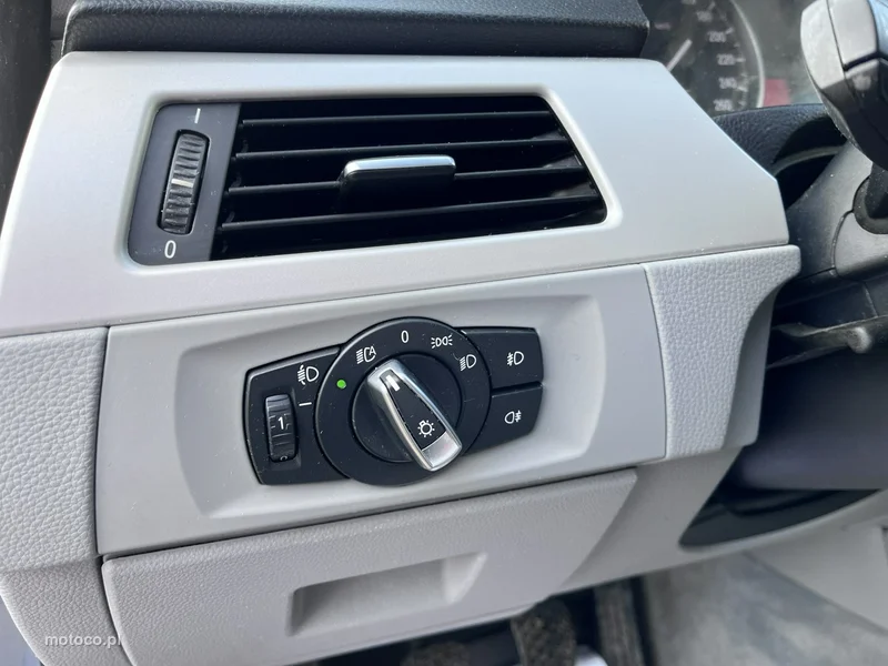 BMW Seria 3 E90 318 16
