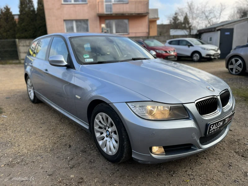 BMW Seria 3 E90 318 3