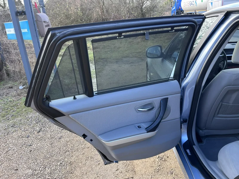 BMW Seria 3 E90 318 24