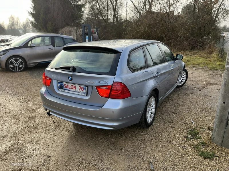 BMW Seria 3 E90 318 8