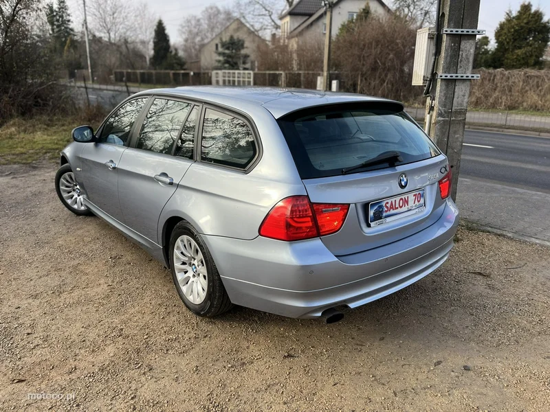 BMW Seria 3 E90 318 10