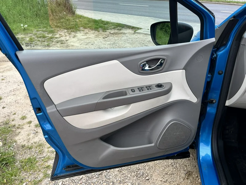 Renault Captur I 16